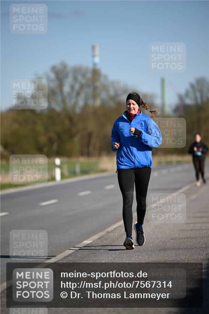 06.04.2025 - 44. Internationalen Wilhelmsburger Insellauf Dr. Thomas Lammeyer http://msf.ph/oto/7567314 06.04.2025 09:44:26 Laufen  meine-sportfotos.de