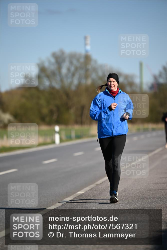 06.04.2025 - 44. Internationalen Wilhelmsburger Insellauf Dr. Thomas Lammeyer http://msf.ph/oto/7567321 06.04.2025 09:44:26 Laufen  meine-sportfotos.de