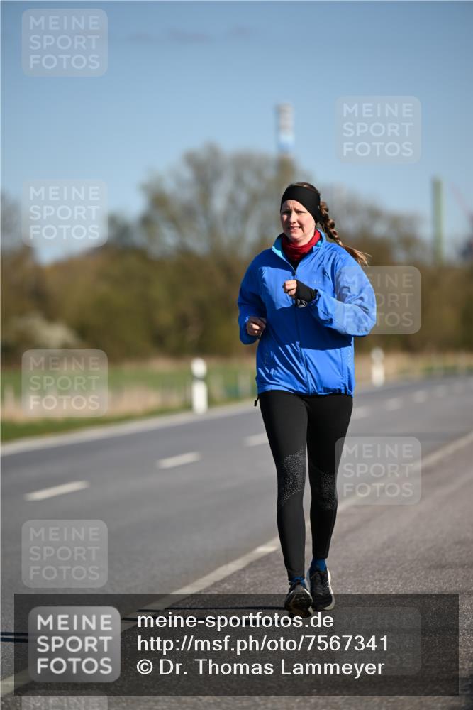 06.04.2025 - 44. Internationalen Wilhelmsburger Insellauf Dr. Thomas Lammeyer http://msf.ph/oto/7567341 06.04.2025 09:44:27 Laufen  meine-sportfotos.de