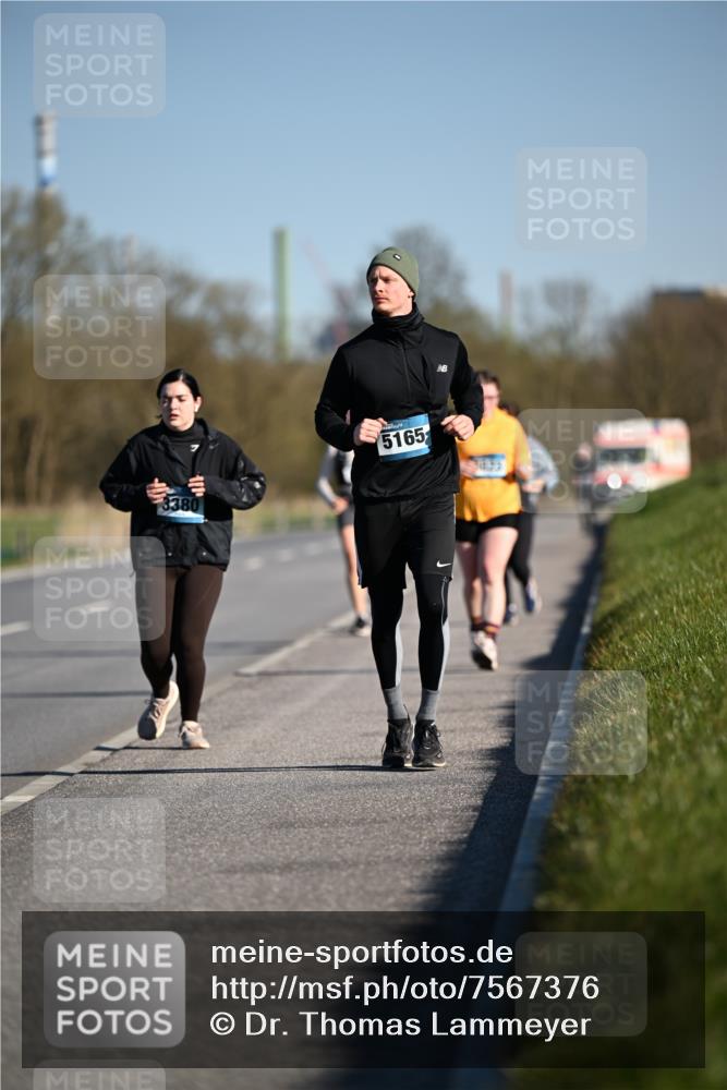 06.04.2025 - 44. Internationalen Wilhelmsburger Insellauf Dr. Thomas Lammeyer http://msf.ph/oto/7567376 06.04.2025 09:44:39 Laufen 3380, 5165 meine-sportfotos.de