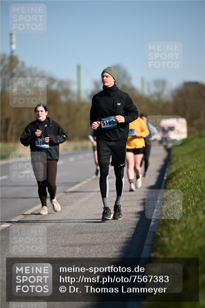 06.04.2025 - 44. Internationalen Wilhelmsburger Insellauf Dr. Thomas Lammeyer http://msf.ph/oto/7567383 06.04.2025 09:44:40 Laufen 3380, 5165 meine-sportfotos.de