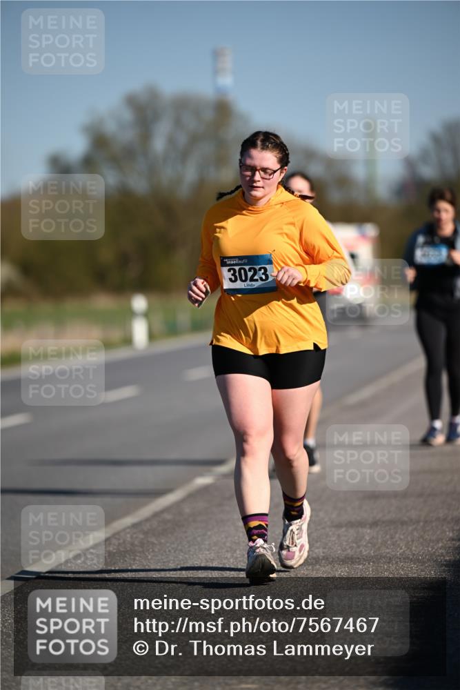 06.04.2025 - 44. Internationalen Wilhelmsburger Insellauf Dr. Thomas Lammeyer http://msf.ph/oto/7567467 06.04.2025 09:44:48 Laufen 3023 meine-sportfotos.de
