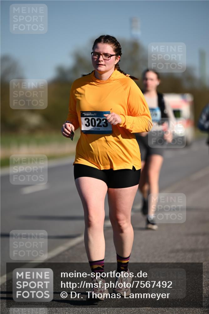 06.04.2025 - 44. Internationalen Wilhelmsburger Insellauf Dr. Thomas Lammeyer http://msf.ph/oto/7567492 06.04.2025 09:44:49 Laufen 3023 meine-sportfotos.de