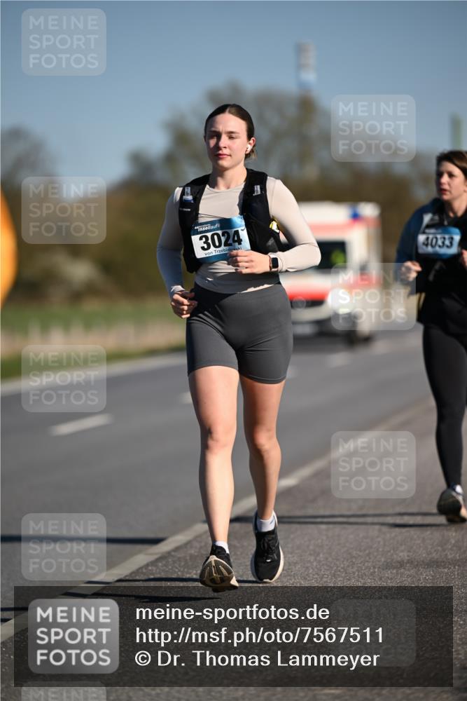 06.04.2025 - 44. Internationalen Wilhelmsburger Insellauf Dr. Thomas Lammeyer http://msf.ph/oto/7567511 06.04.2025 09:44:51 Laufen 3024, 4033 meine-sportfotos.de