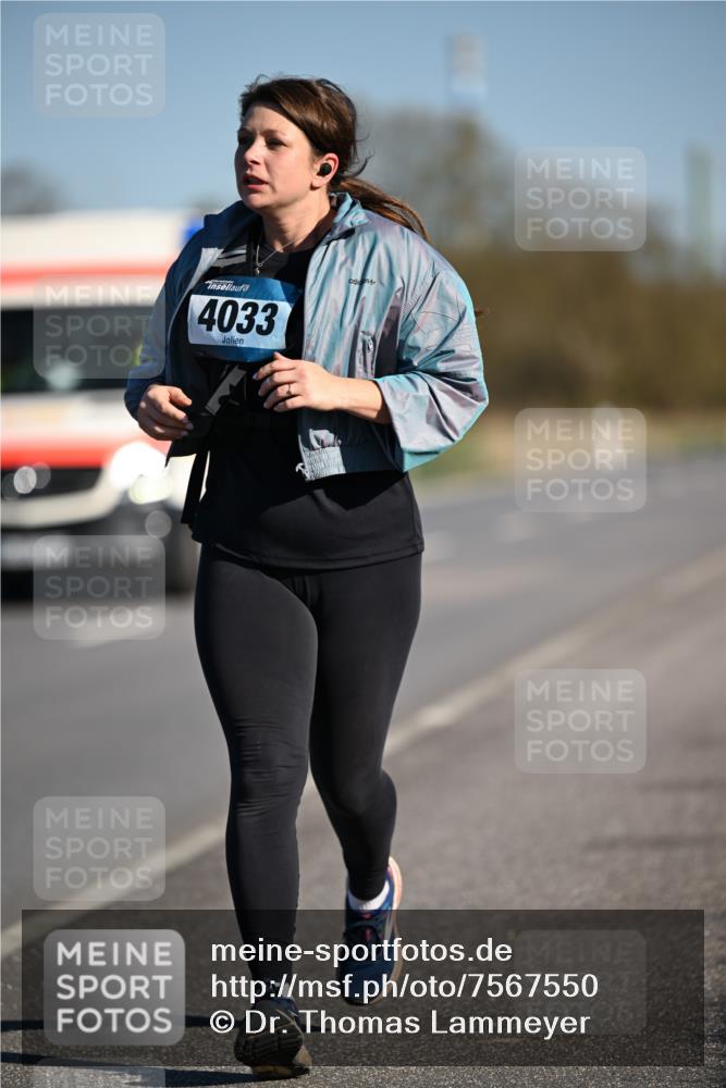 06.04.2025 - 44. Internationalen Wilhelmsburger Insellauf Dr. Thomas Lammeyer http://msf.ph/oto/7567550 06.04.2025 09:44:54 Laufen 4033 meine-sportfotos.de