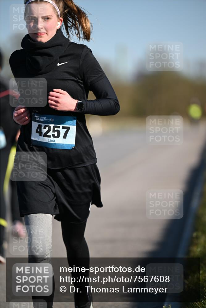 06.04.2025 - 44. Internationalen Wilhelmsburger Insellauf Dr. Thomas Lammeyer http://msf.ph/oto/7567608 06.04.2025 09:45:17 Laufen 44, 4257 meine-sportfotos.de