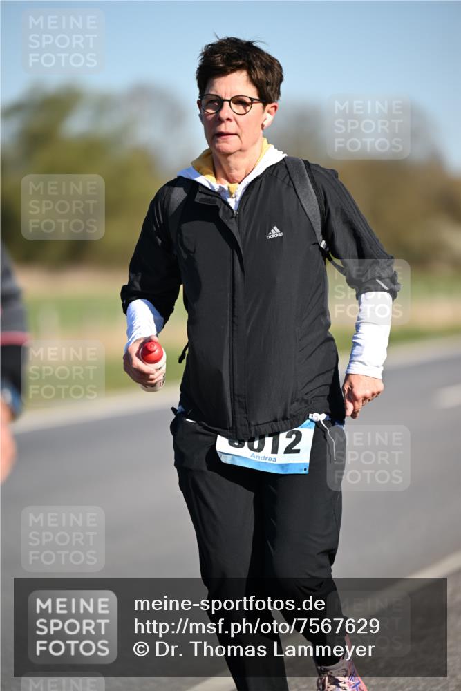 06.04.2025 - 44. Internationalen Wilhelmsburger Insellauf Dr. Thomas Lammeyer http://msf.ph/oto/7567629 06.04.2025 09:45:20 Laufen 012 meine-sportfotos.de