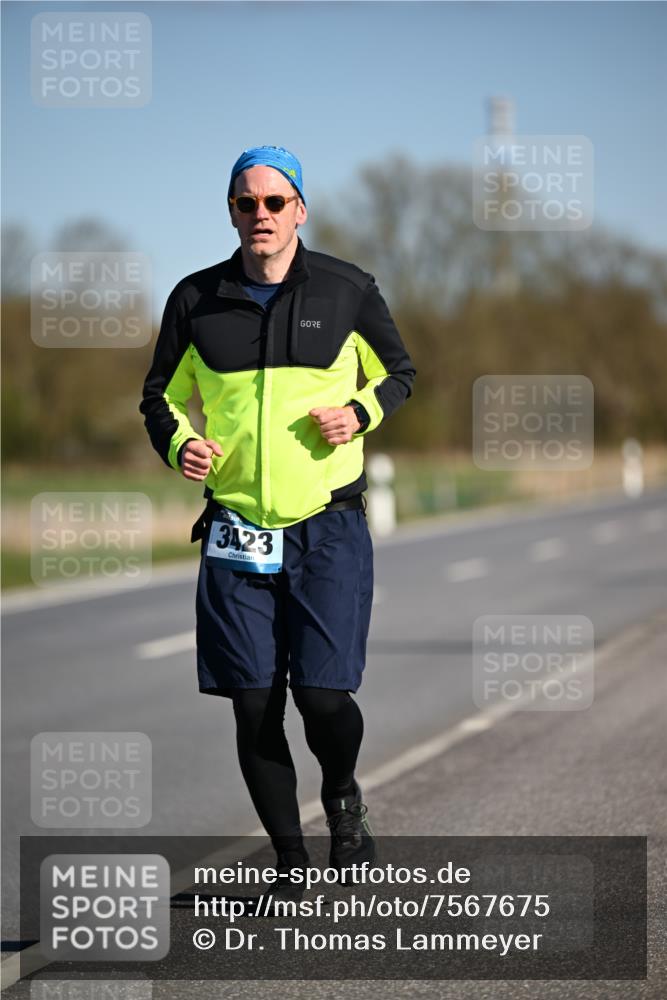 06.04.2025 - 44. Internationalen Wilhelmsburger Insellauf Dr. Thomas Lammeyer http://msf.ph/oto/7567675 06.04.2025 09:46:06 Laufen 3423 meine-sportfotos.de