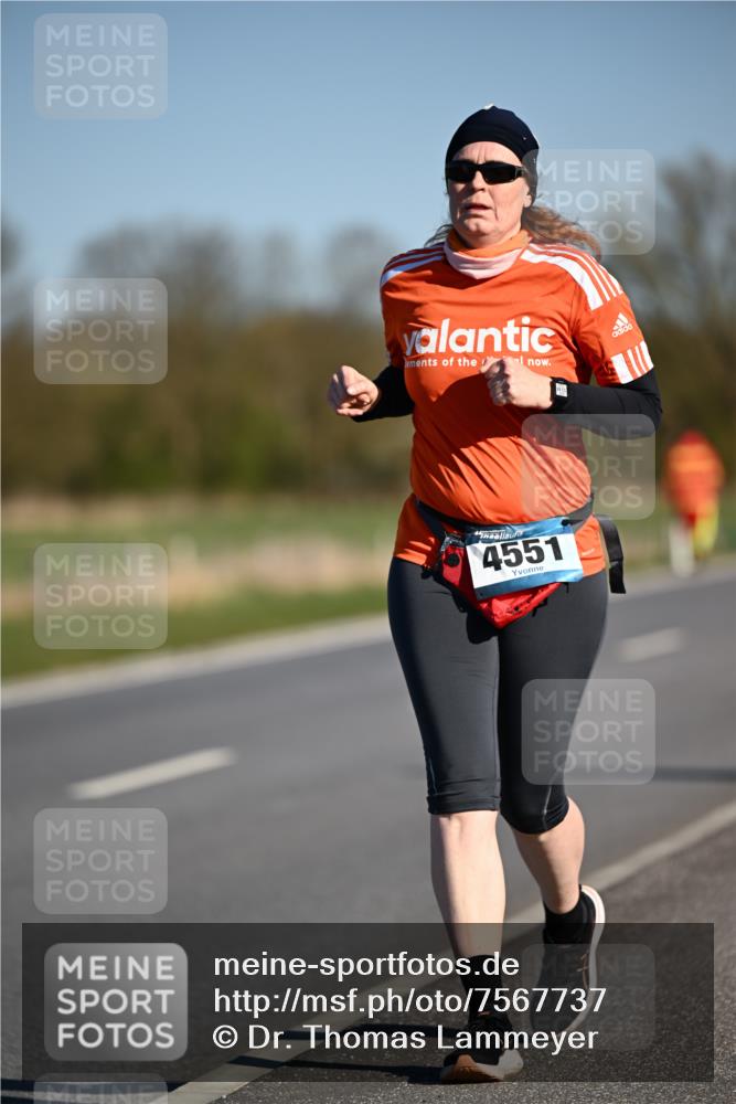 06.04.2025 - 44. Internationalen Wilhelmsburger Insellauf Dr. Thomas Lammeyer http://msf.ph/oto/7567737 06.04.2025 09:46:16 Laufen 4551 meine-sportfotos.de
