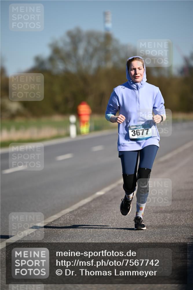 06.04.2025 - 44. Internationalen Wilhelmsburger Insellauf Dr. Thomas Lammeyer http://msf.ph/oto/7567742 06.04.2025 09:46:19 Laufen 3677 meine-sportfotos.de