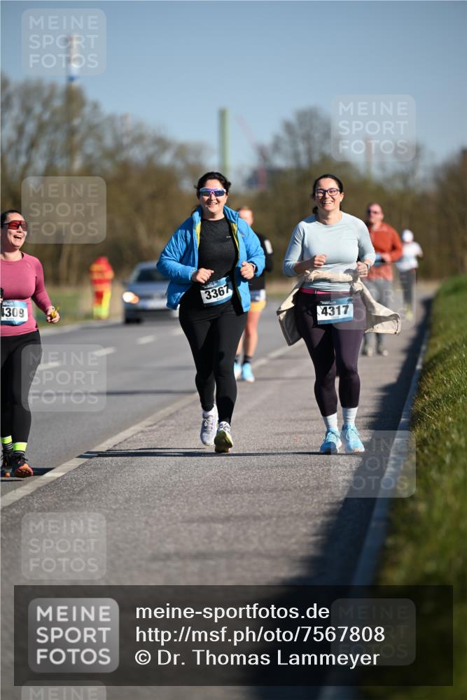 06.04.2025 - 44. Internationalen Wilhelmsburger Insellauf Dr. Thomas Lammeyer http://msf.ph/oto/7567808 06.04.2025 09:46:57 Laufen 1309, 3367, 4317 meine-sportfotos.de