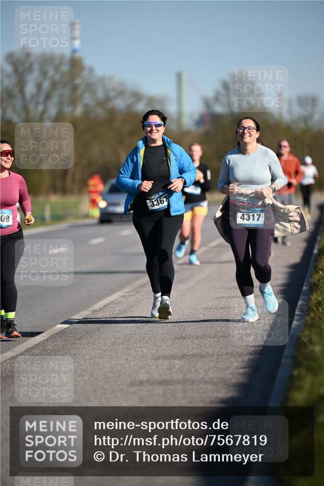 06.04.2025 - 44. Internationalen Wilhelmsburger Insellauf Dr. Thomas Lammeyer http://msf.ph/oto/7567819 06.04.2025 09:46:58 Laufen 09, 3367, 4317 meine-sportfotos.de