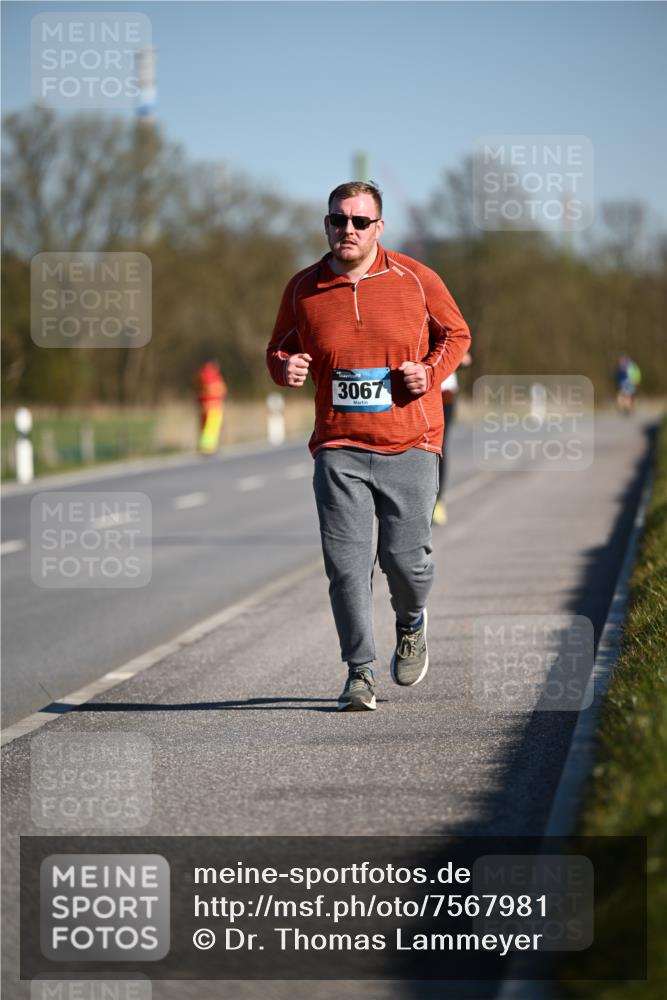 06.04.2025 - 44. Internationalen Wilhelmsburger Insellauf Dr. Thomas Lammeyer http://msf.ph/oto/7567981 06.04.2025 09:47:12 Laufen 3067 meine-sportfotos.de