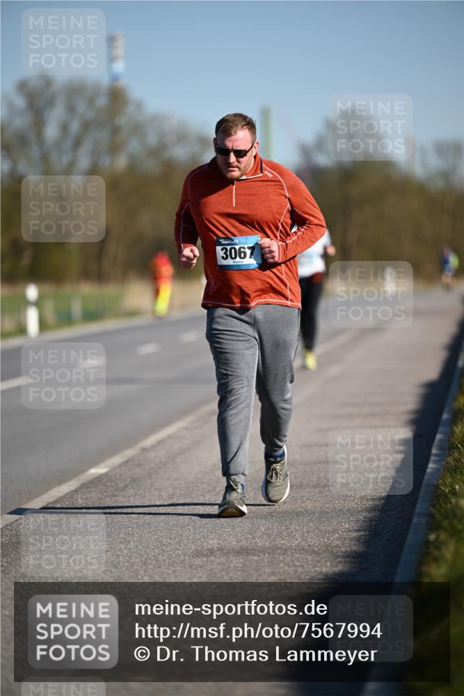 06.04.2025 - 44. Internationalen Wilhelmsburger Insellauf Dr. Thomas Lammeyer http://msf.ph/oto/7567994 06.04.2025 09:47:13 Laufen 3067 meine-sportfotos.de
