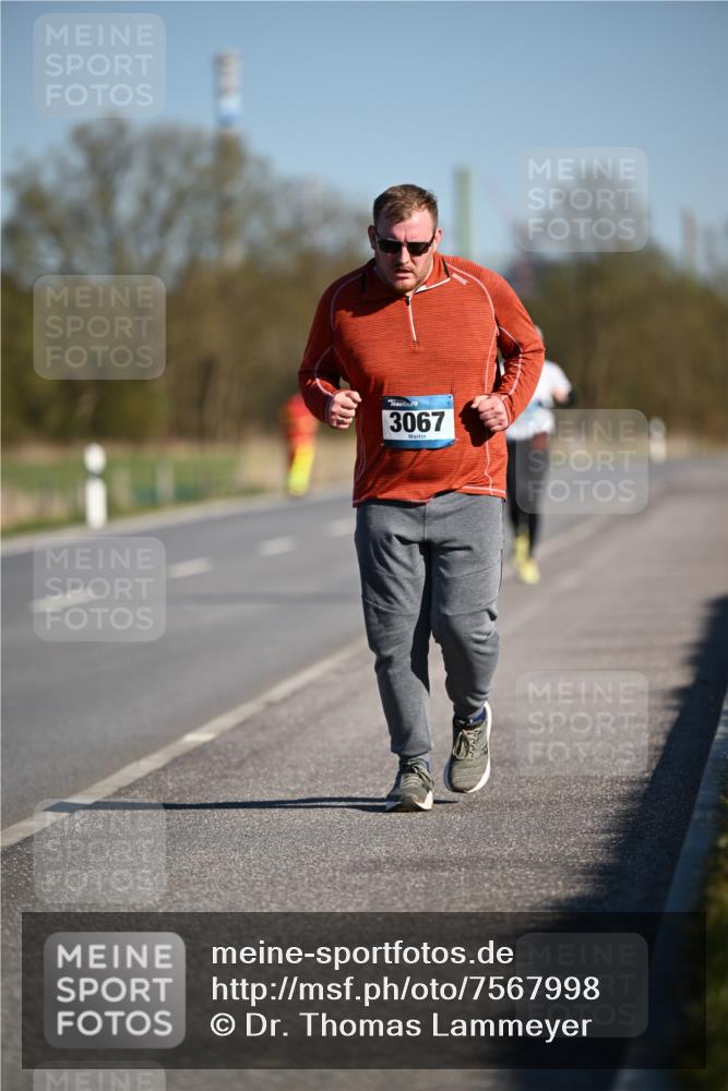 06.04.2025 - 44. Internationalen Wilhelmsburger Insellauf Dr. Thomas Lammeyer http://msf.ph/oto/7567998 06.04.2025 09:47:13 Laufen 3067 meine-sportfotos.de