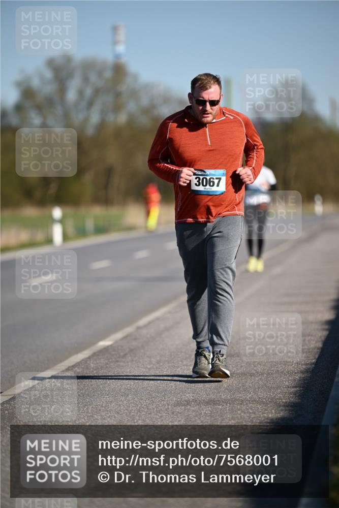 06.04.2025 - 44. Internationalen Wilhelmsburger Insellauf Dr. Thomas Lammeyer http://msf.ph/oto/7568001 06.04.2025 09:47:13 Laufen 3067 meine-sportfotos.de