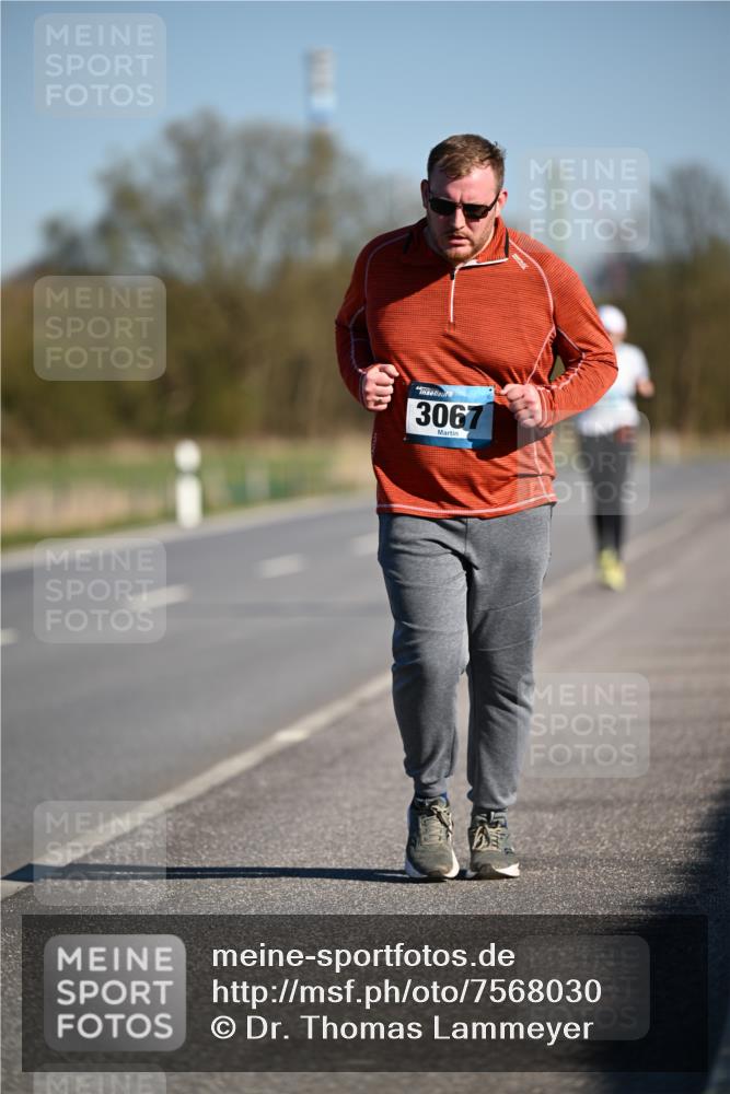 06.04.2025 - 44. Internationalen Wilhelmsburger Insellauf Dr. Thomas Lammeyer http://msf.ph/oto/7568030 06.04.2025 09:47:14 Laufen 3067 meine-sportfotos.de