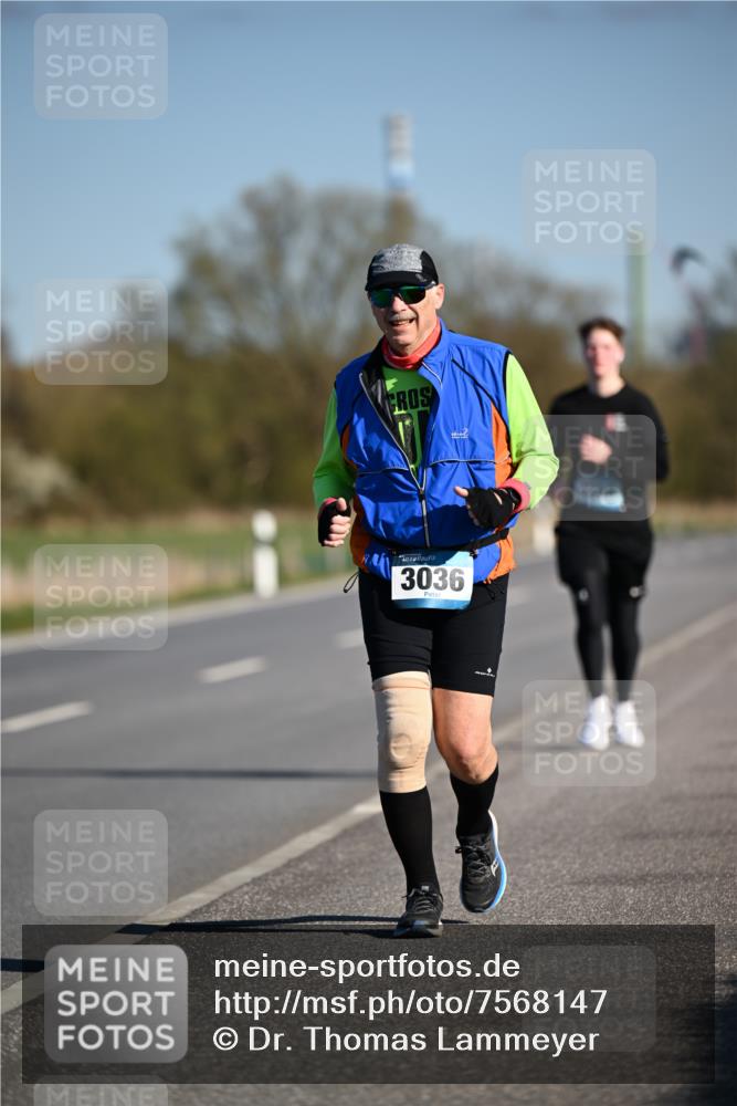 06.04.2025 - 44. Internationalen Wilhelmsburger Insellauf Dr. Thomas Lammeyer http://msf.ph/oto/7568147 06.04.2025 09:48:20 Laufen 3036 meine-sportfotos.de
