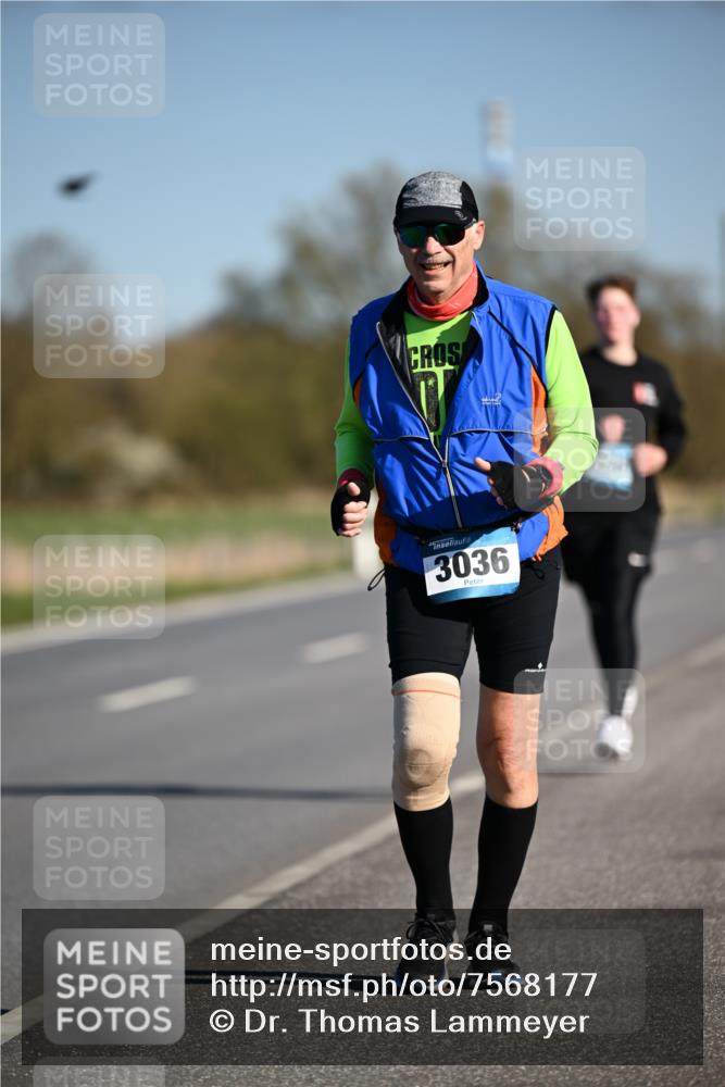 06.04.2025 - 44. Internationalen Wilhelmsburger Insellauf Dr. Thomas Lammeyer http://msf.ph/oto/7568177 06.04.2025 09:48:21 Laufen 3036 meine-sportfotos.de