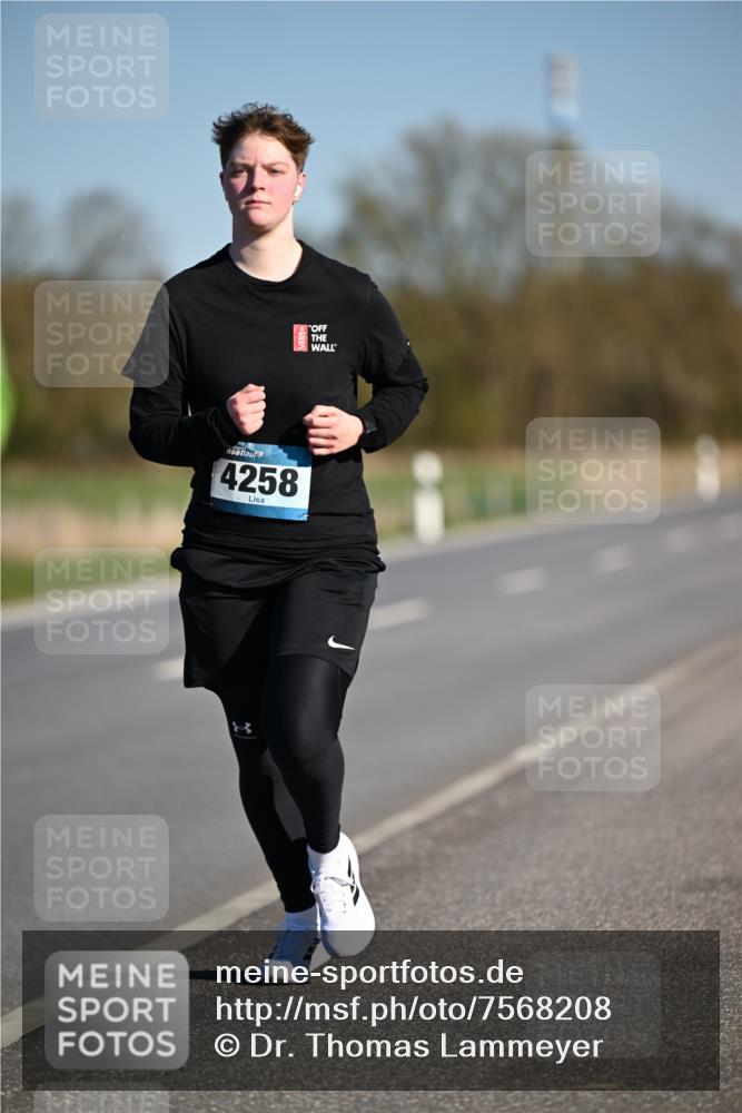 06.04.2025 - 44. Internationalen Wilhelmsburger Insellauf Dr. Thomas Lammeyer http://msf.ph/oto/7568208 06.04.2025 09:48:24 Laufen 4258 meine-sportfotos.de