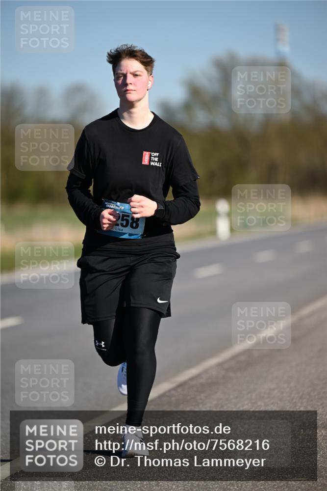 06.04.2025 - 44. Internationalen Wilhelmsburger Insellauf Dr. Thomas Lammeyer http://msf.ph/oto/7568216 06.04.2025 09:48:25 Laufen 58 meine-sportfotos.de