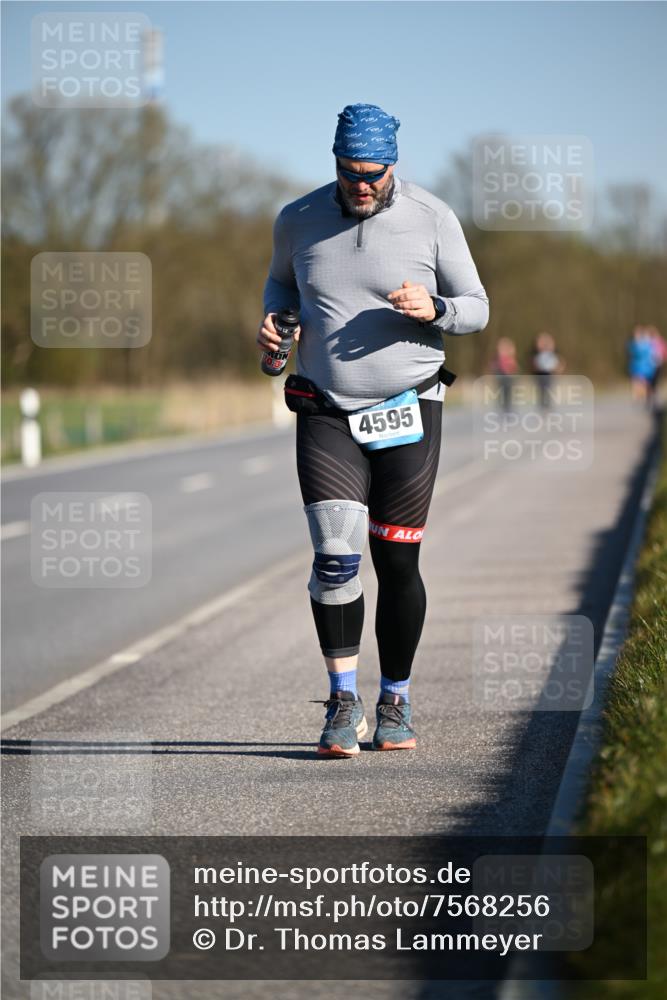 06.04.2025 - 44. Internationalen Wilhelmsburger Insellauf Dr. Thomas Lammeyer http://msf.ph/oto/7568256 06.04.2025 09:48:52 Laufen 4595 meine-sportfotos.de