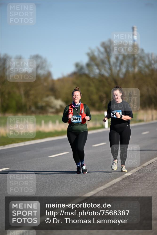 06.04.2025 - 44. Internationalen Wilhelmsburger Insellauf Dr. Thomas Lammeyer http://msf.ph/oto/7568367 06.04.2025 09:49:25 Laufen 34, 3441 meine-sportfotos.de