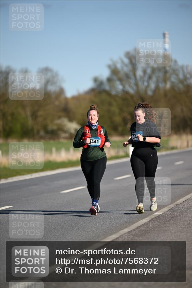 06.04.2025 - 44. Internationalen Wilhelmsburger Insellauf Dr. Thomas Lammeyer http://msf.ph/oto/7568372 06.04.2025 09:49:25 Laufen 34, 3441 meine-sportfotos.de