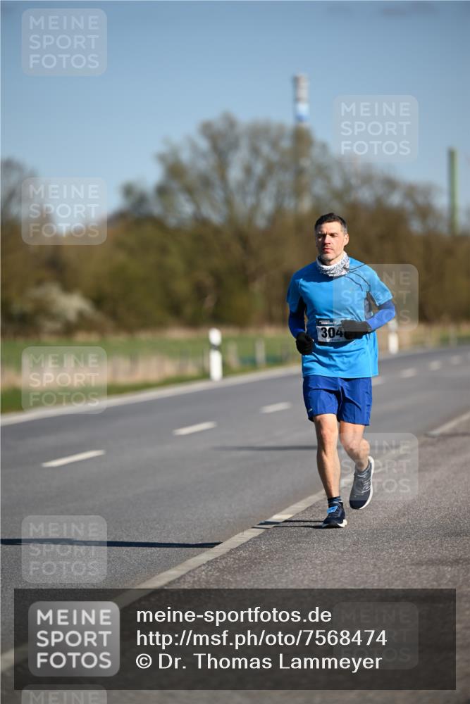 06.04.2025 - 44. Internationalen Wilhelmsburger Insellauf Dr. Thomas Lammeyer http://msf.ph/oto/7568474 06.04.2025 09:49:32 Laufen 304 meine-sportfotos.de