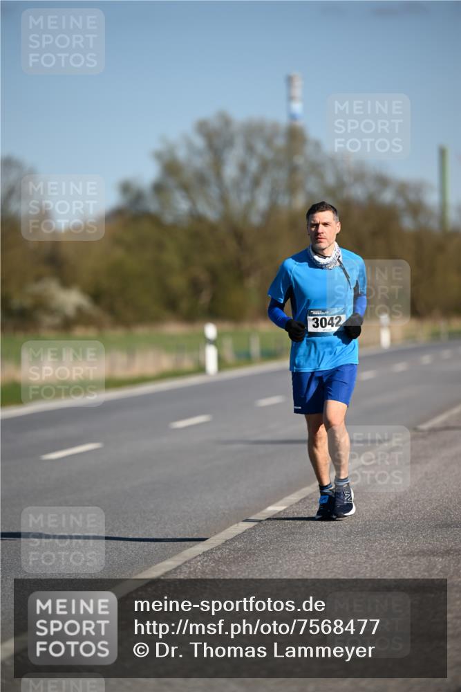 06.04.2025 - 44. Internationalen Wilhelmsburger Insellauf Dr. Thomas Lammeyer http://msf.ph/oto/7568477 06.04.2025 09:49:32 Laufen 3042 meine-sportfotos.de