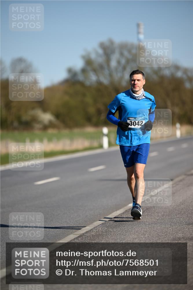 06.04.2025 - 44. Internationalen Wilhelmsburger Insellauf Dr. Thomas Lammeyer http://msf.ph/oto/7568501 06.04.2025 09:49:32 Laufen 3042 meine-sportfotos.de