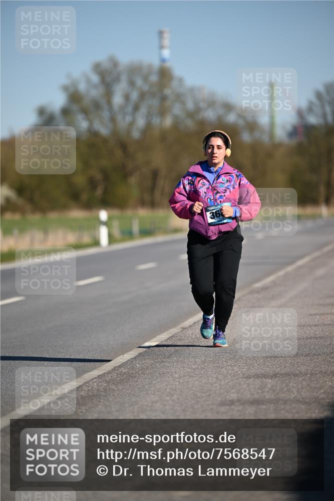 06.04.2025 - 44. Internationalen Wilhelmsburger Insellauf Dr. Thomas Lammeyer http://msf.ph/oto/7568547 06.04.2025 09:49:37 Laufen 36 meine-sportfotos.de