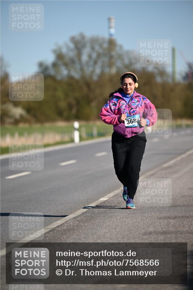 06.04.2025 - 44. Internationalen Wilhelmsburger Insellauf Dr. Thomas Lammeyer http://msf.ph/oto/7568566 06.04.2025 09:49:38 Laufen 3682 meine-sportfotos.de