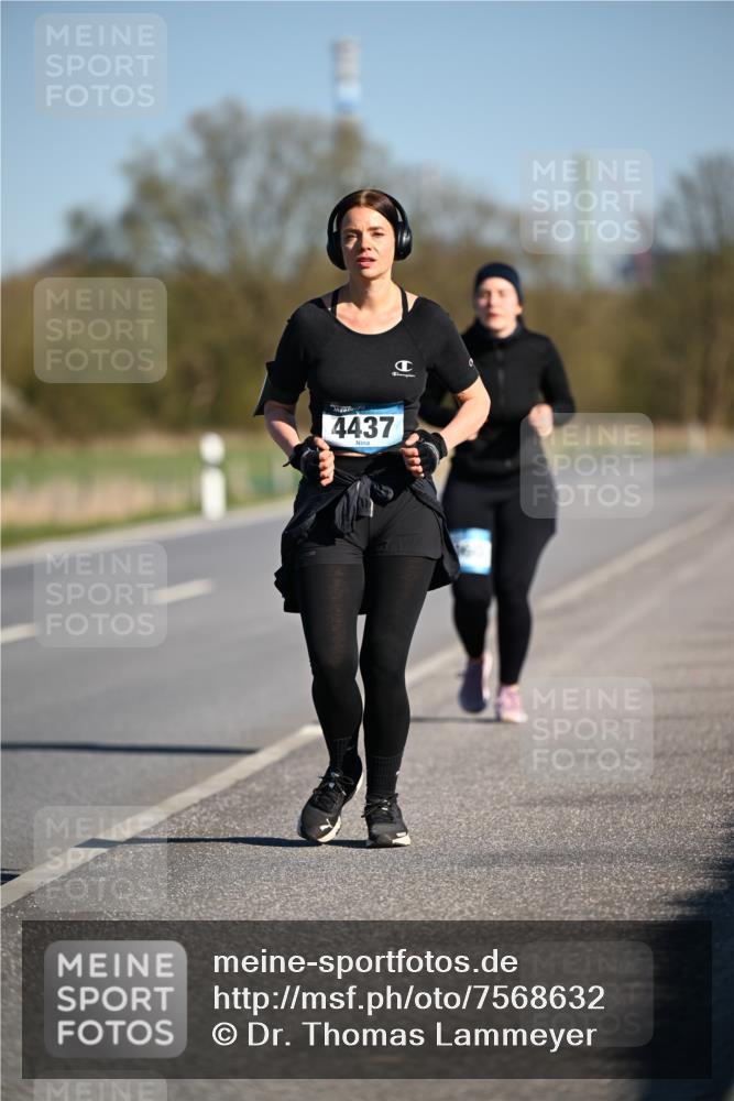 06.04.2025 - 44. Internationalen Wilhelmsburger Insellauf Dr. Thomas Lammeyer http://msf.ph/oto/7568632 06.04.2025 09:49:55 Laufen 4437 meine-sportfotos.de