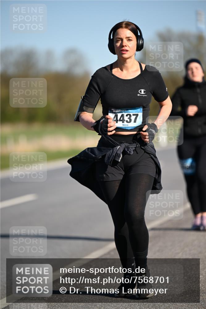 06.04.2025 - 44. Internationalen Wilhelmsburger Insellauf Dr. Thomas Lammeyer http://msf.ph/oto/7568701 06.04.2025 09:49:57 Laufen 4437 meine-sportfotos.de