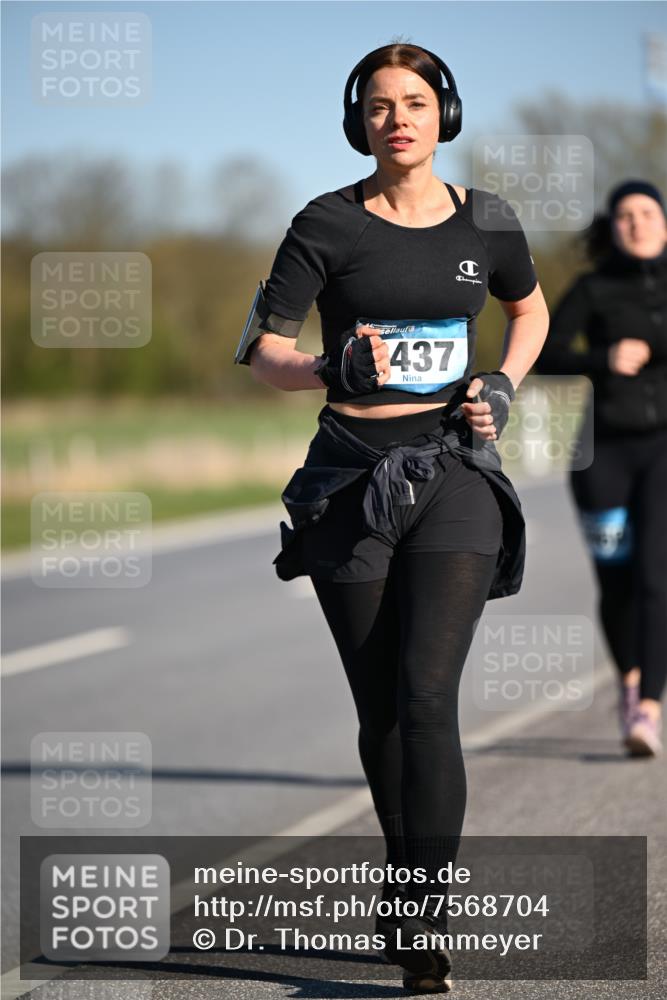 06.04.2025 - 44. Internationalen Wilhelmsburger Insellauf Dr. Thomas Lammeyer http://msf.ph/oto/7568704 06.04.2025 09:49:57 Laufen 437 meine-sportfotos.de