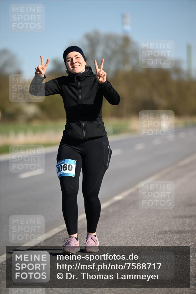 06.04.2025 - 44. Internationalen Wilhelmsburger Insellauf Dr. Thomas Lammeyer http://msf.ph/oto/7568717 06.04.2025 09:49:59 Laufen 3060 meine-sportfotos.de