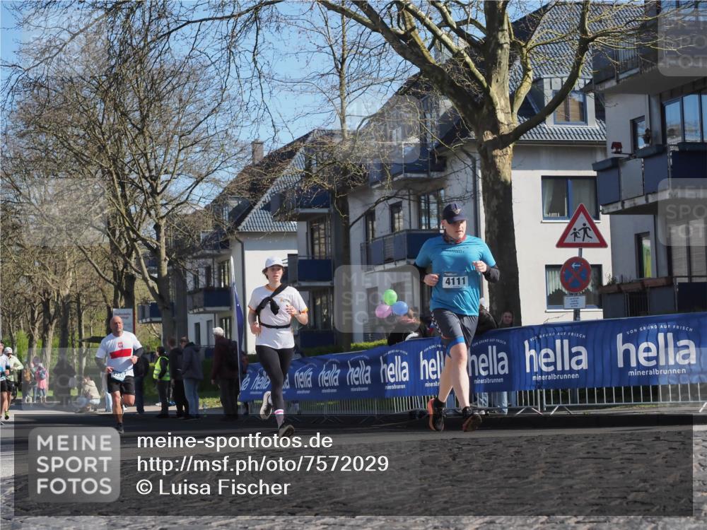 06.04.2025 - 44. Internationalen Wilhelmsburger Insellauf Luisa Fischer http://msf.ph/oto/7572029 06.04.2025 10:41:04 Ziel 4111 meine-sportfotos.de