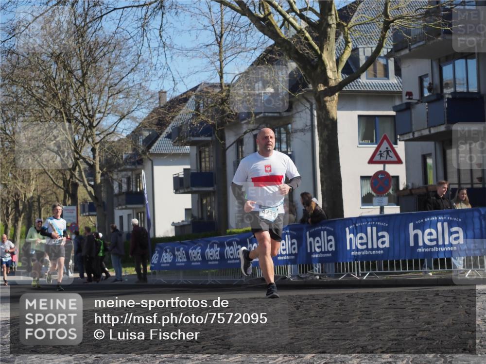 06.04.2025 - 44. Internationalen Wilhelmsburger Insellauf Luisa Fischer http://msf.ph/oto/7572095 06.04.2025 10:41:07 Ziel 4233 meine-sportfotos.de