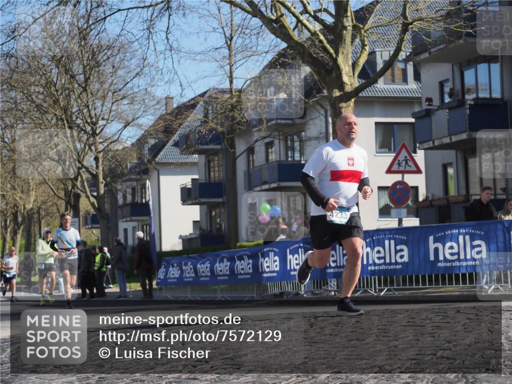 06.04.2025 - 44. Internationalen Wilhelmsburger Insellauf Luisa Fischer http://msf.ph/oto/7572129 06.04.2025 10:41:08 Ziel 4233 meine-sportfotos.de