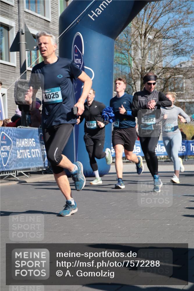 06.04.2025 - 44. Internationalen Wilhelmsburger Insellauf A. Gomolzig http://msf.ph/oto/7572288 06.04.2025 10:44:35 Ziel 3030, 3031, 3279, 3518, 3829, 3982, 4025, 4304, 4371, 4372, 4549, 5087, 5088 meine-sportfotos.de