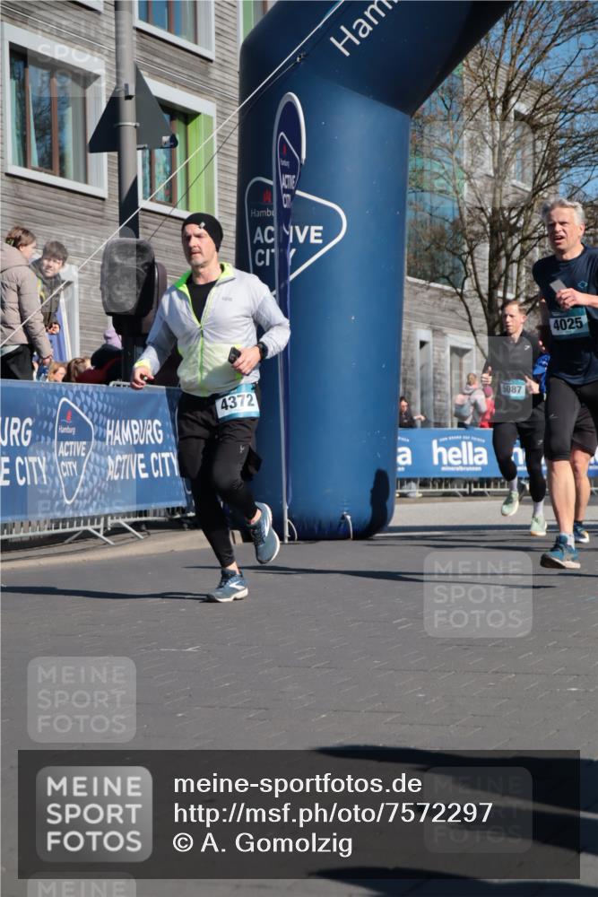06.04.2025 - 44. Internationalen Wilhelmsburger Insellauf A. Gomolzig http://msf.ph/oto/7572297 06.04.2025 10:44:34 Ziel 3030, 3031, 3279, 3518, 3829, 3982, 4025, 4304, 4371, 4372, 4549, 5087, 5088 meine-sportfotos.de