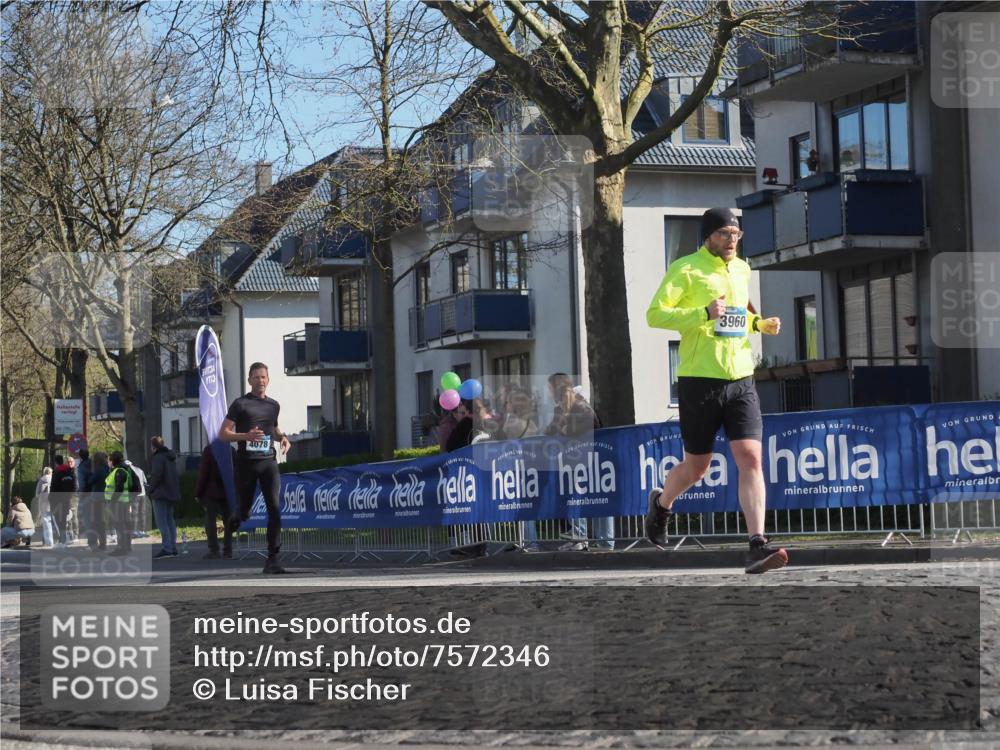 06.04.2025 - 44. Internationalen Wilhelmsburger Insellauf Luisa Fischer http://msf.ph/oto/7572346 06.04.2025 10:41:16 Ziel 13, 4078, 3960 meine-sportfotos.de