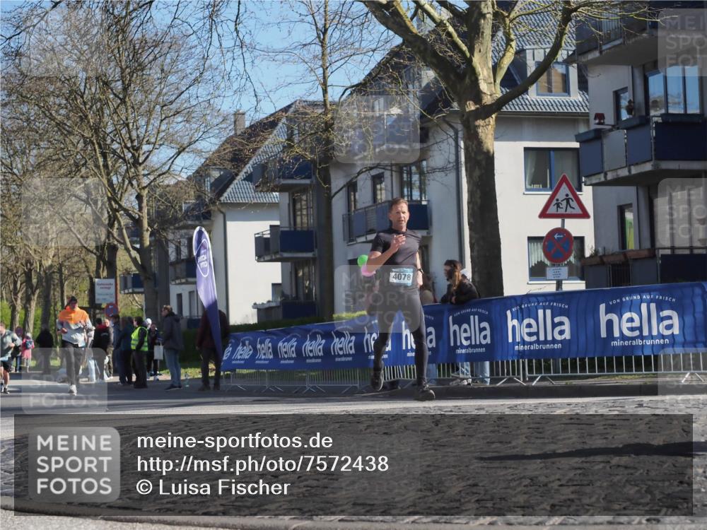 06.04.2025 - 44. Internationalen Wilhelmsburger Insellauf Luisa Fischer http://msf.ph/oto/7572438 06.04.2025 10:41:18 Ziel 4078 meine-sportfotos.de