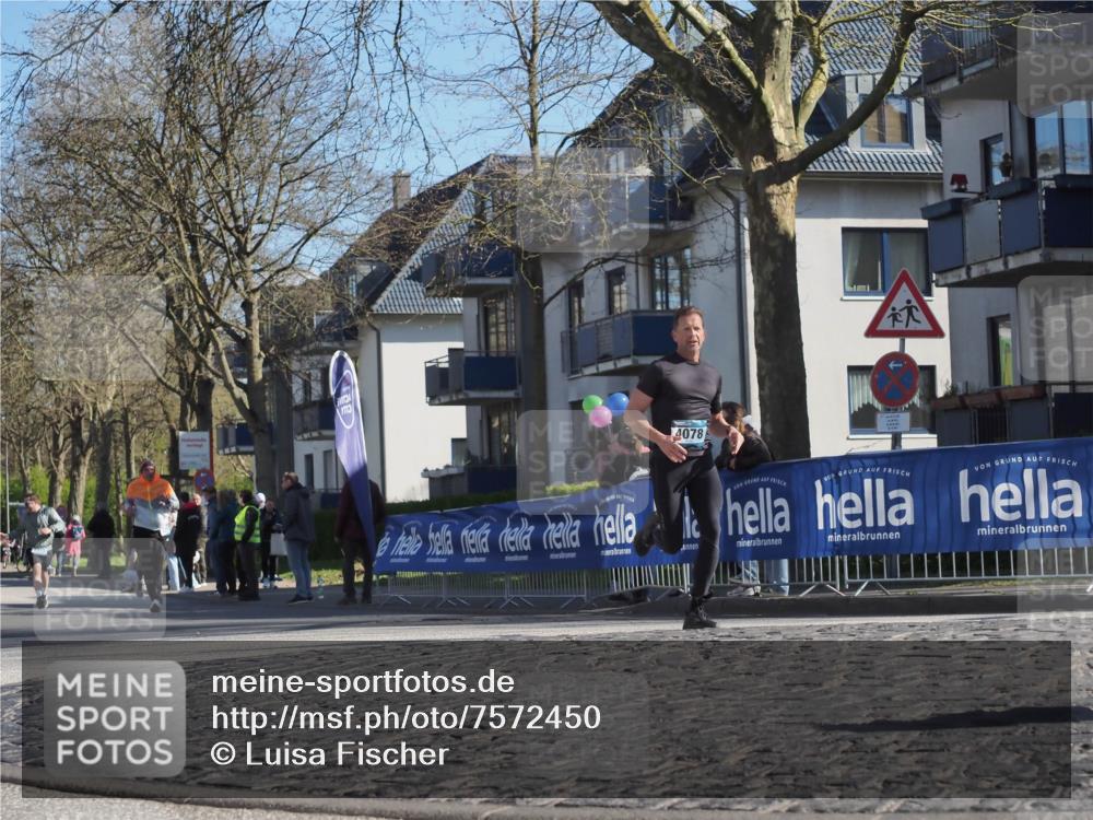 06.04.2025 - 44. Internationalen Wilhelmsburger Insellauf Luisa Fischer http://msf.ph/oto/7572450 06.04.2025 10:41:18 Ziel 4078 meine-sportfotos.de