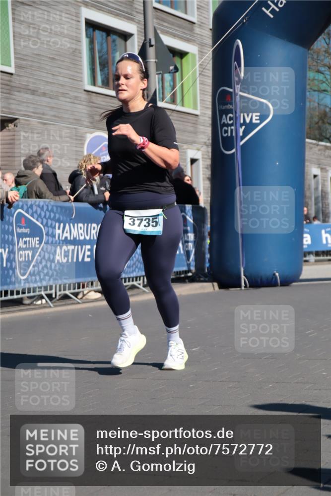 06.04.2025 - 44. Internationalen Wilhelmsburger Insellauf A. Gomolzig http://msf.ph/oto/7572772 06.04.2025 10:43:36 Ziel 3735, 3821, 3924, 4446, 4476, 4536 meine-sportfotos.de