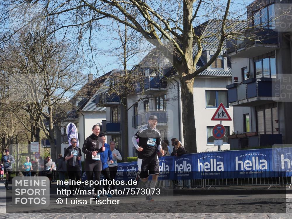 06.04.2025 - 44. Internationalen Wilhelmsburger Insellauf Luisa Fischer http://msf.ph/oto/7573073 06.04.2025 10:41:33 Ziel 16, 4115, 3890, 916, 4607 meine-sportfotos.de