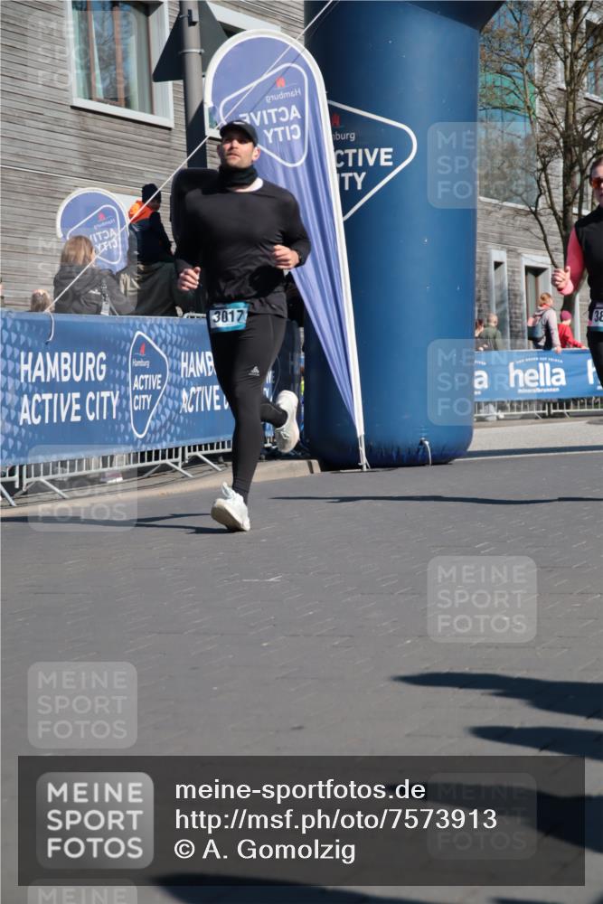 06.04.2025 - 44. Internationalen Wilhelmsburger Insellauf A. Gomolzig http://msf.ph/oto/7573913 06.04.2025 10:41:39 Ziel 3017, 3432, 3446, 3830, 3890, 3891, 4115, 4412, 4607, 5204 meine-sportfotos.de