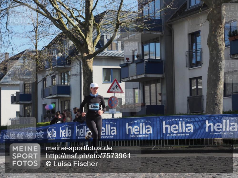 06.04.2025 - 44. Internationalen Wilhelmsburger Insellauf Luisa Fischer http://msf.ph/oto/7573961 06.04.2025 10:41:57 Ziel 4366 meine-sportfotos.de