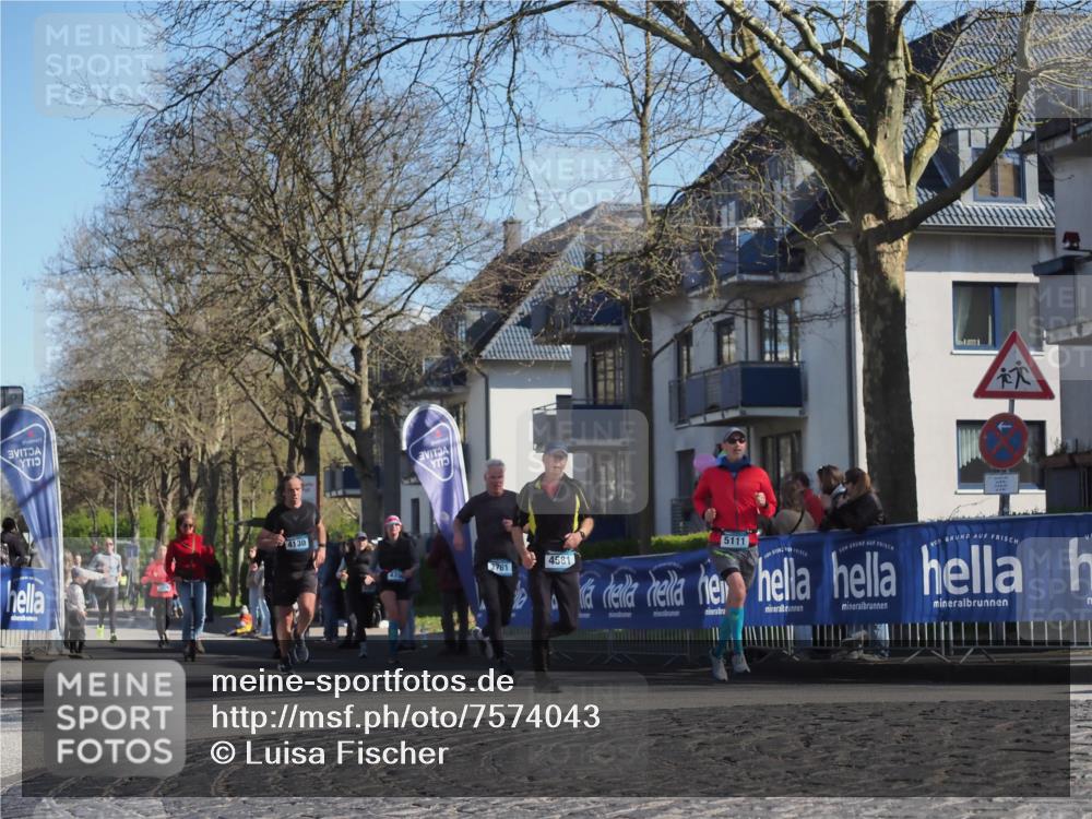06.04.2025 - 44. Internationalen Wilhelmsburger Insellauf Luisa Fischer http://msf.ph/oto/7574043 06.04.2025 10:42:01 Ziel 4130, 3761, 4581, 5111 meine-sportfotos.de